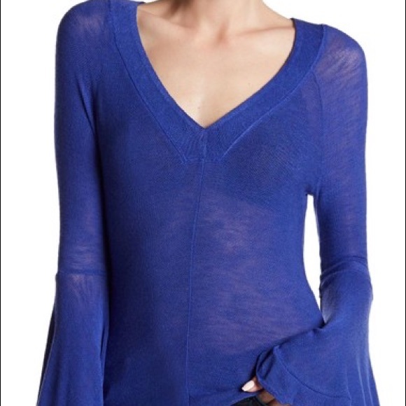 Free People Bell Sleeve Top in M - Picture 6 of 6